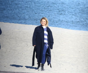 Marta Manowska opala się na plaży