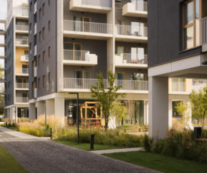 Kolejowa 19 w Warszawie, RISKARCH