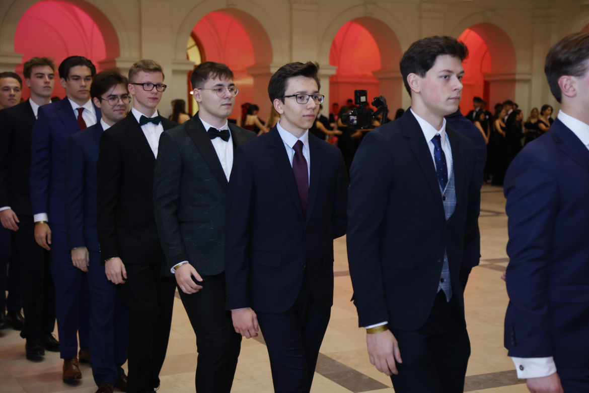 Studniówka 2024 XXXVII LO im. Jarosława Dąbrowskiego - zdjęcia