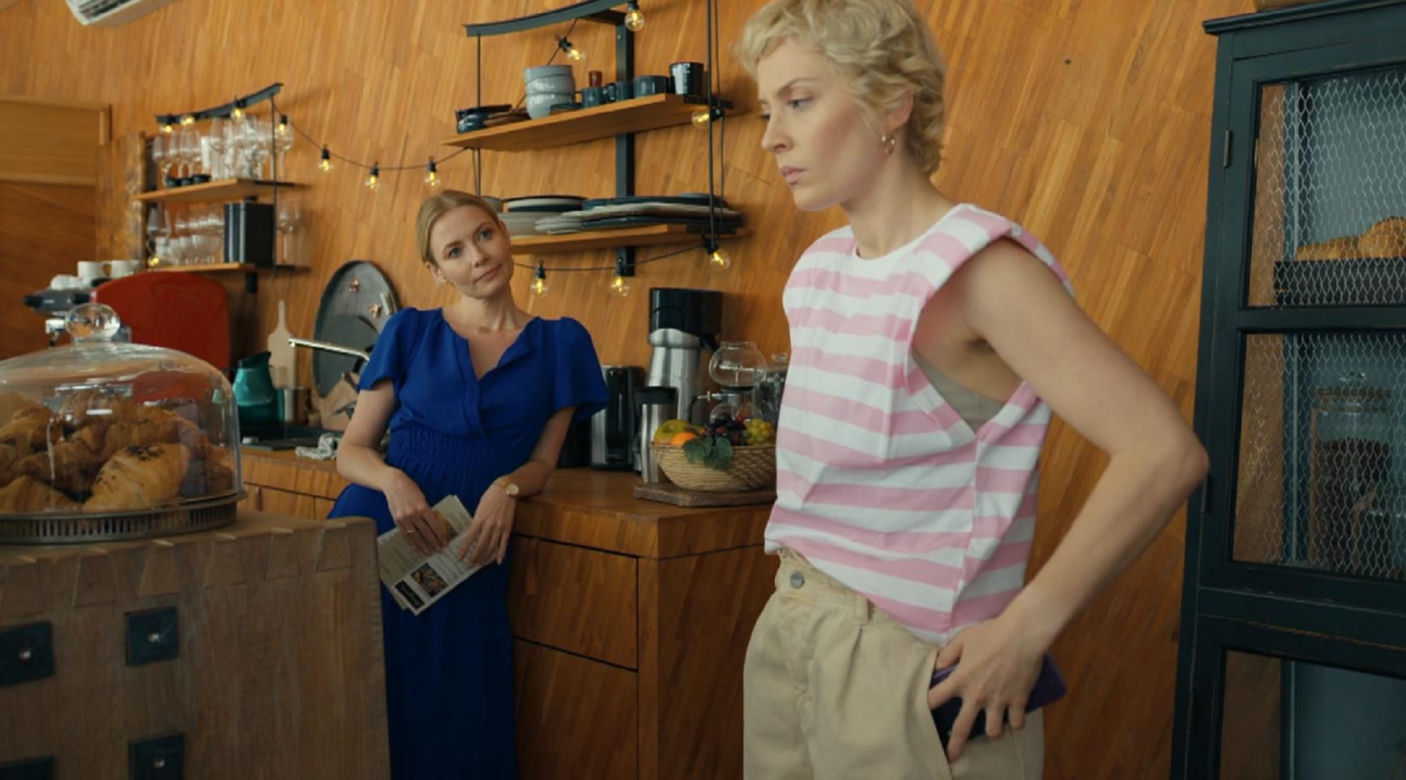 Barwy szczęścia, odcinek 3113. Dominika (Karolina Chapko), Renata (Anna Mrozowska)