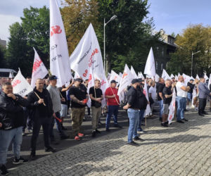 Górnicy i hutnicy wyszli na ulice Katowic. Przekazali rządowi jasny sygnał