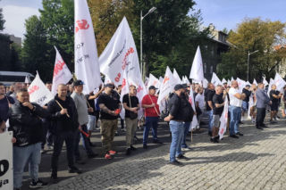 Górnicy i hutnicy zablokowali centrum Katowic. „To ostrzeżenie dla rządzących”