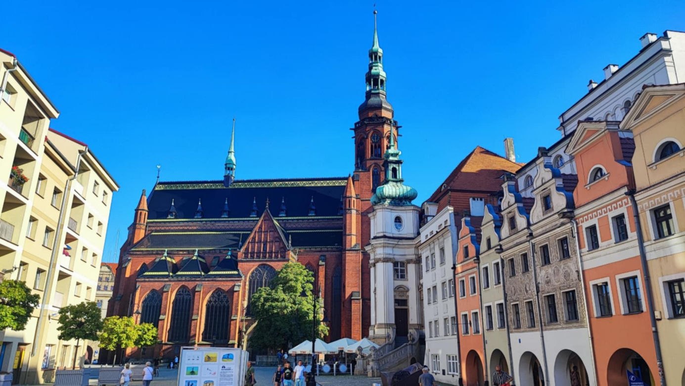 Zabytki stoją tu jeden przy drugim. To dolnoslaskie miasto wygląda jak z pocztówki, ale bez tłumów 