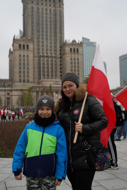 Marsz Niepodległości 2025 na żywo. Relacja z Warszawy. "Chcę zobaczyć Polskę samodzielną i niezakompleksioną"