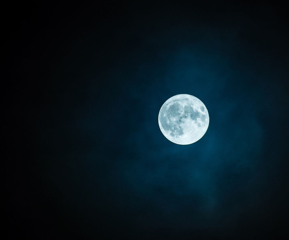 Zbliża się Pełnia Wilczego Księżyca 2021. Kiedy będzie można ją zaobserwować?