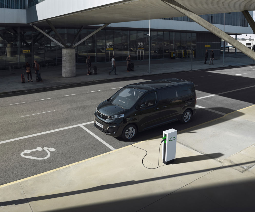 Peugeot e-Traveller