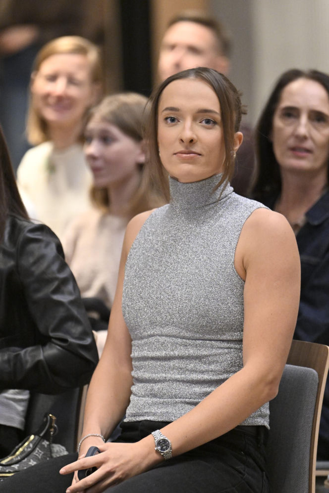 Iga Świątek i Daria Abramowicz na konferencji