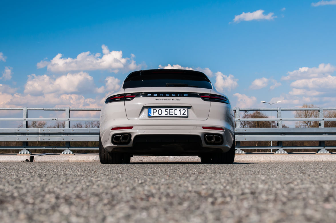 Porsche Panamera Turbo Sport Turismo 4.0 V8 550 KM