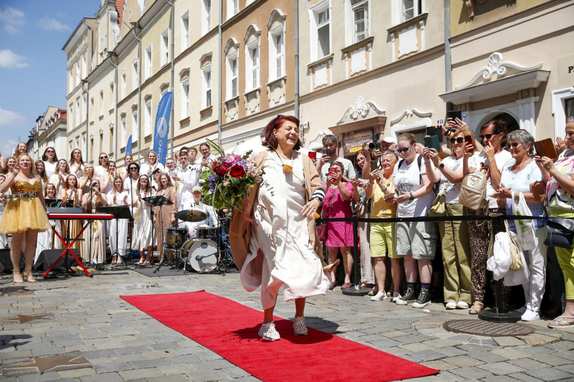 W opolskiej Alei Gwiazd odsłonięto kolejne tablice.
