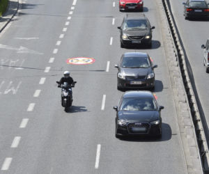 Przez fatalny stan wiaduktów, kierowcy muszą zwolnić do 40 km/h