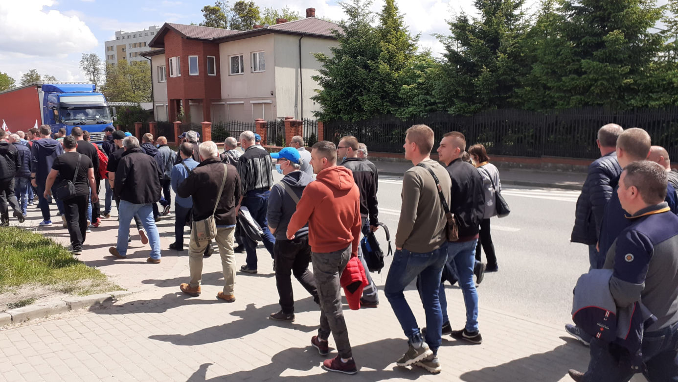 Pikieta w MAN-ie. Związkowa "Solidarność" w MAN BUS nadal protestuje!