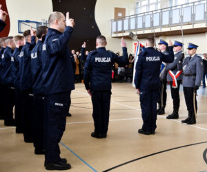 30 nowych policjantów w szeregach podlaskiej policji