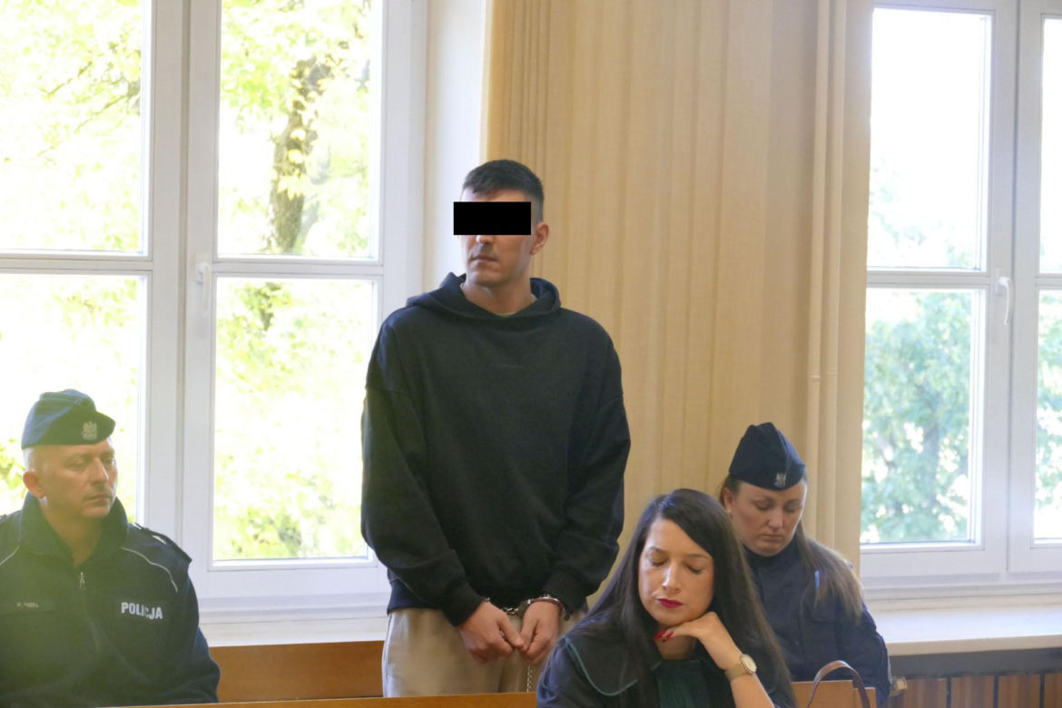 Zdaniem śledczych oszukał pół tysiąca osób. Stracił blisko 800 tysięcy złotych.