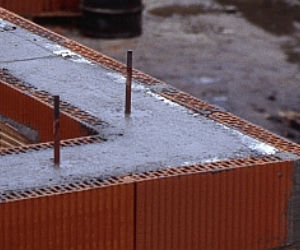 Czy warto oszczędzać na materiałach?