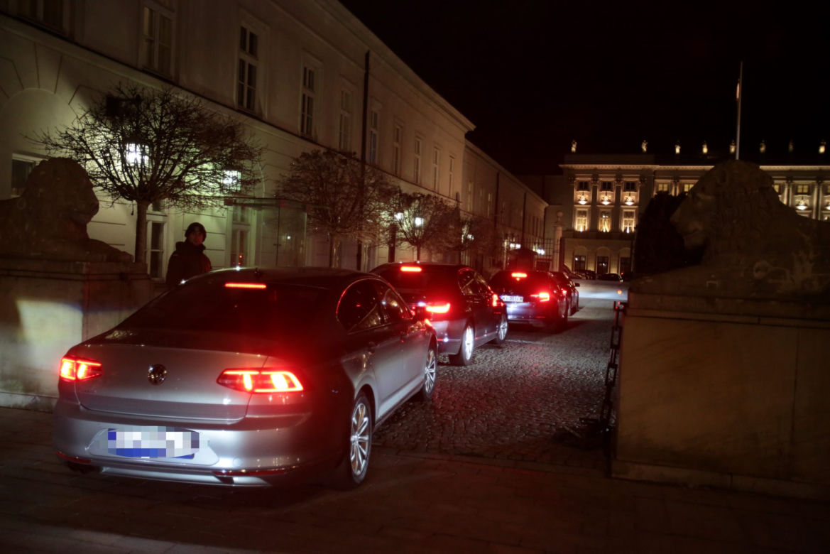 Wieczorne spotkanie Andrzeja Dudy z PiS w pałacu prezydenckim