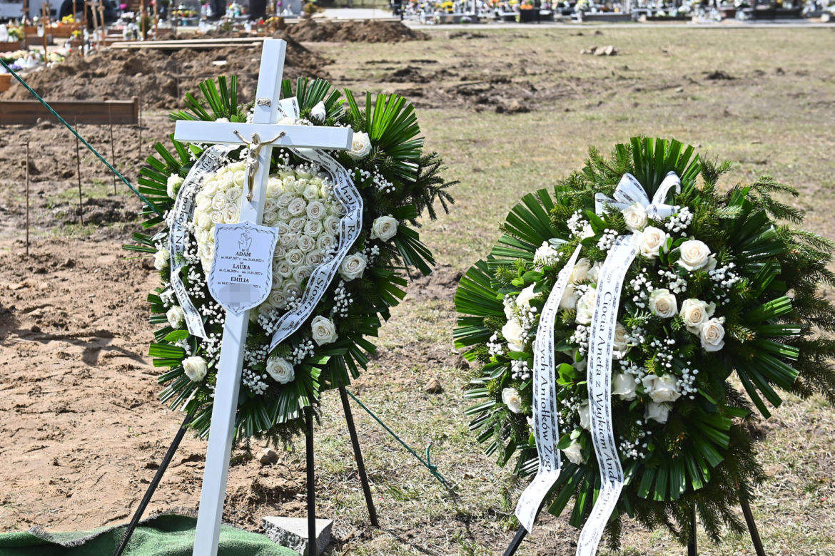 Starogard Gdański. Pogrzeb dzieci, które zmarły w tragicznym pożarze