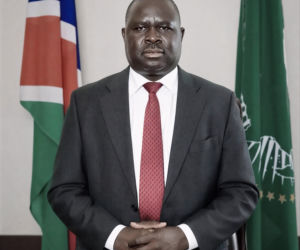 Zmienił swoje dane osobowe. Już nie jest Hitlerem, pozostanie Adolfem