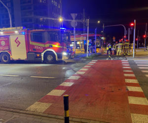 Kobieta wpadła pod Tramwaj w Warszawie. Jest w ciężkim stanie