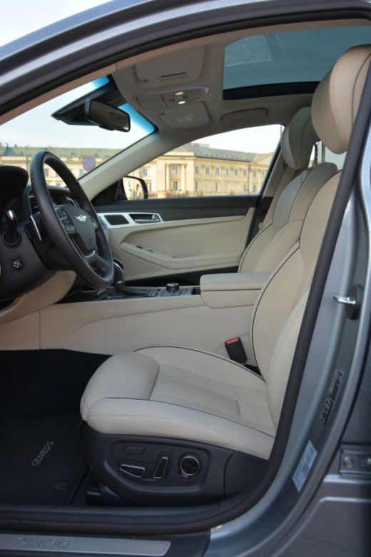 Hyundai Genesis 3.8 V6