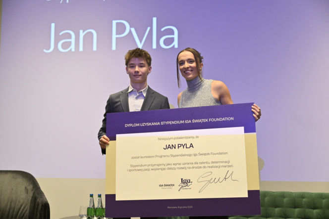 Iga Świątek rozdała stypendia