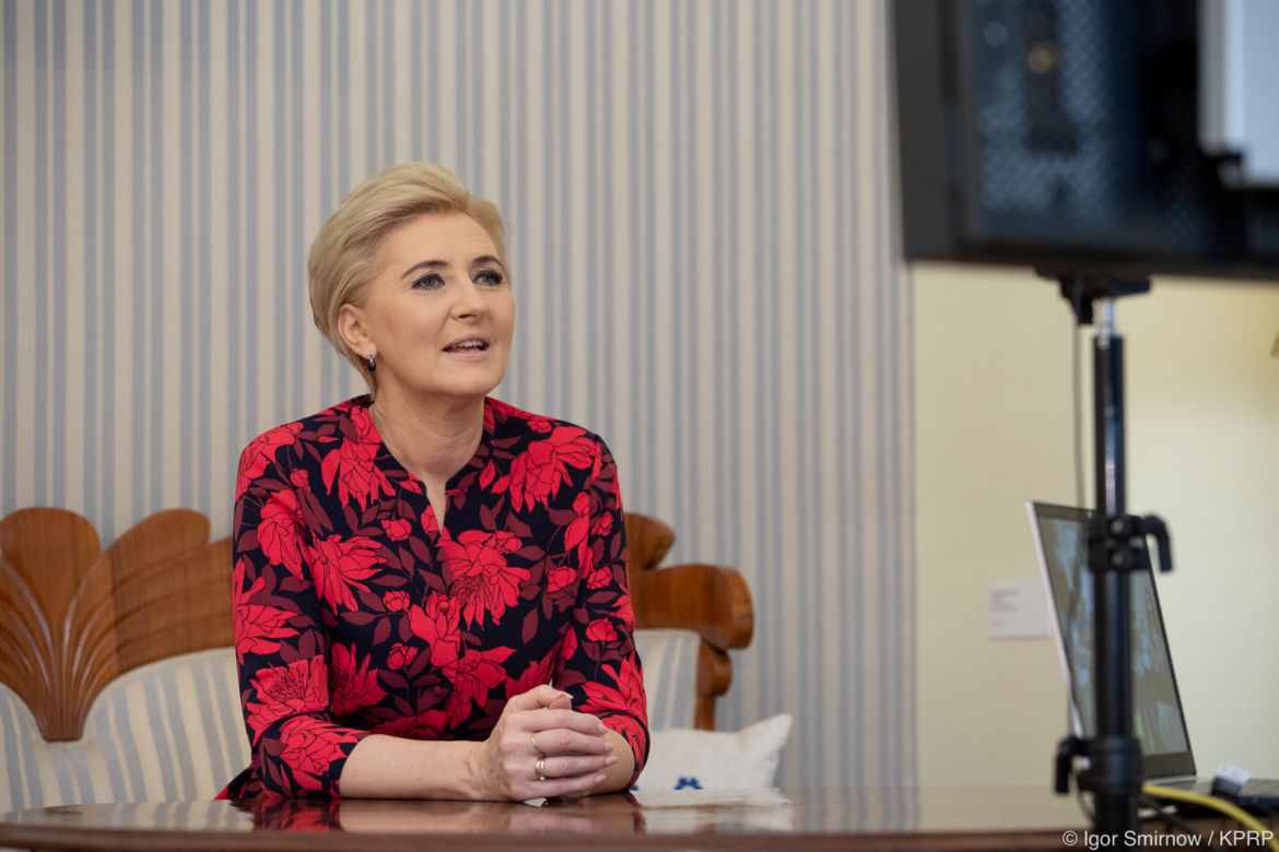 Jolanta Kwaśniewska gromi Agatę Dudę