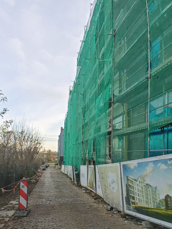 Budowa hotelu na Podzamczu - listopad 2020