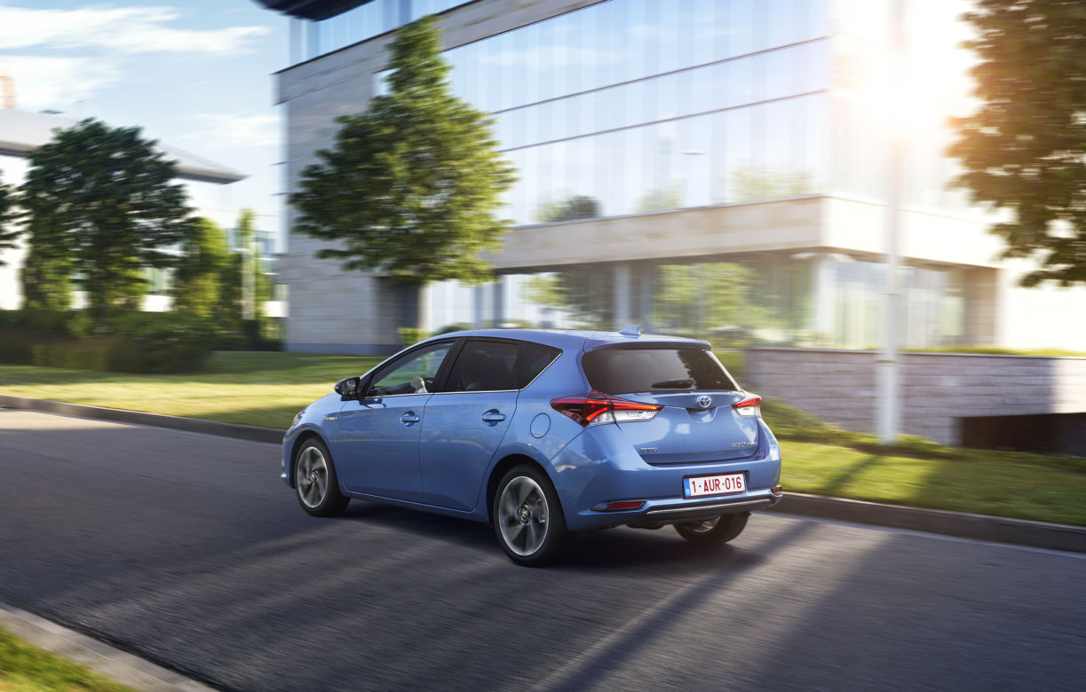 2015 Toyota Auris facelifting