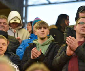 PRES Grupa Dewloperska Toruń - Abramczyk Polonia Bydgoszcz, zdjęcia kibiców i zawodników z pożegnania Adriana Miedzińskiego