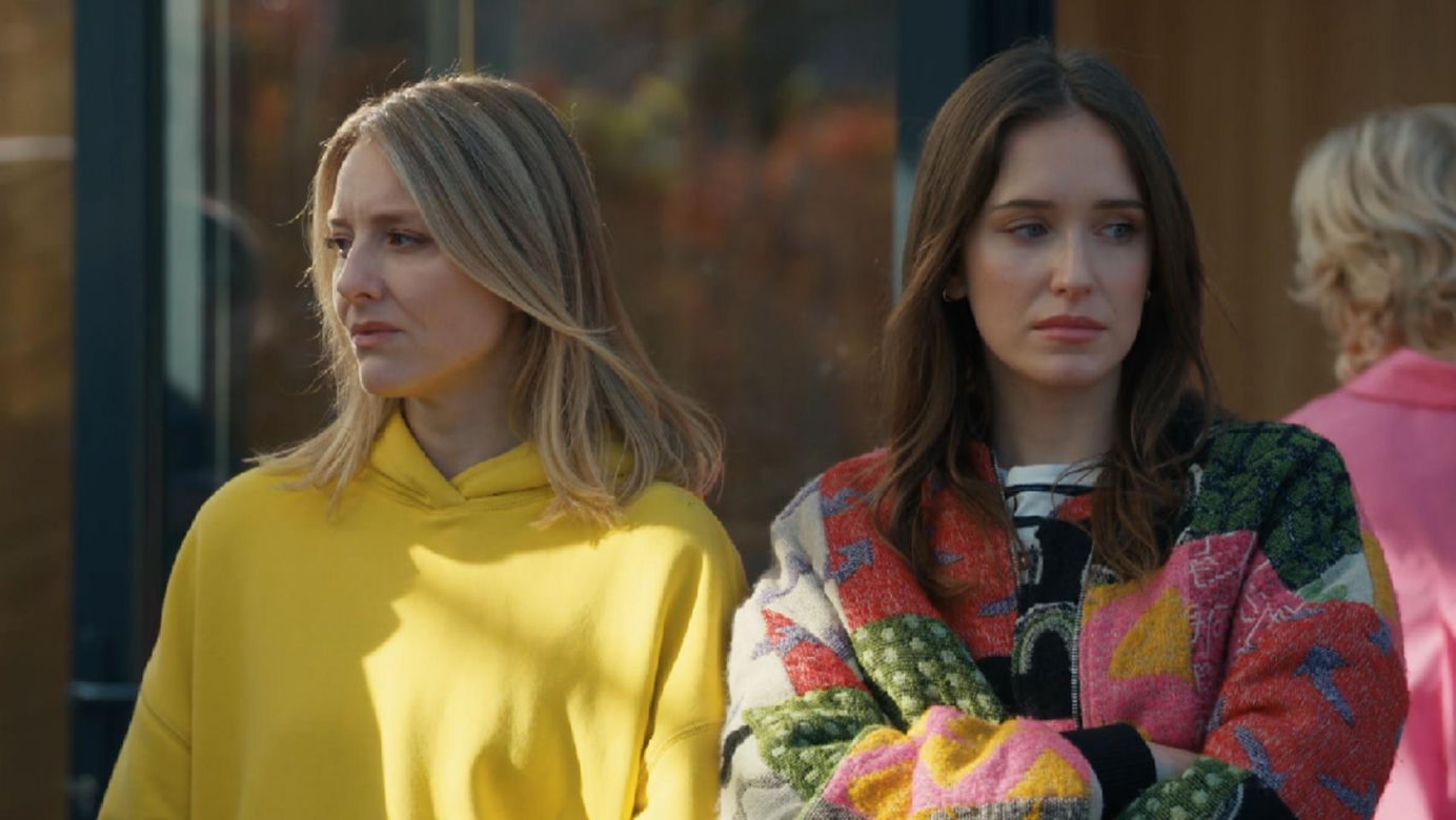 Barwy szczęścia, odcinek 3154. Grażyna (Kinga Suchan), Madzia (Natalia Sierzputowska)	