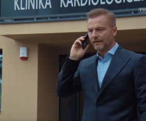 M jak miłość odc. 1610. Andrzej Budzyński (Krystian Wieczorek)