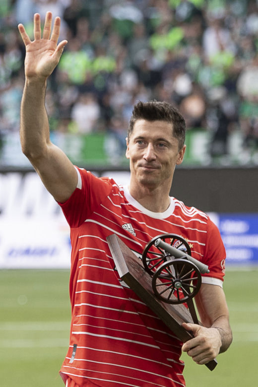 Robert Lewandowski odejdzie z Bayernu?! To mogą być ostatnie zdjęcia w barwach mistrza Niemiec