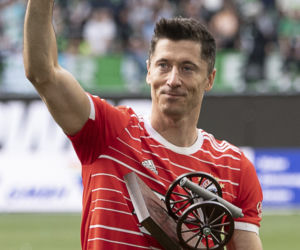 Robert Lewandowski odejdzie z Bayernu?! To mogą być ostatnie zdjęcia w barwach mistrza Niemiec
