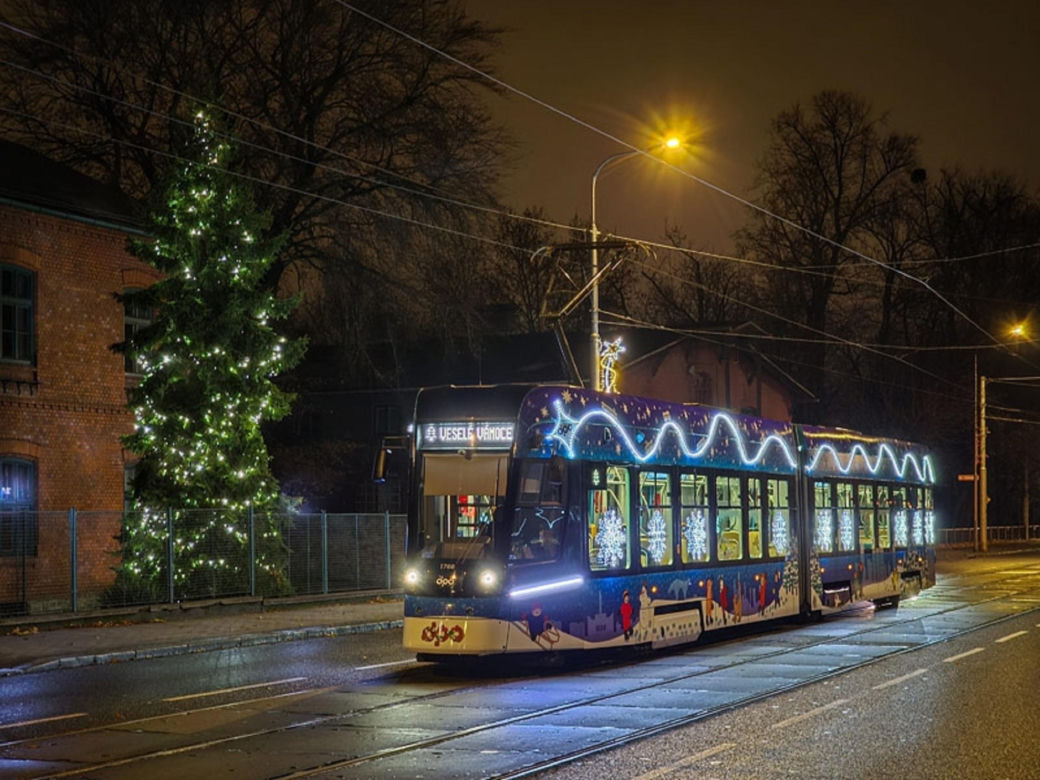 Ostrawa poleca się na święta. Magiczny jarmark bożonarodzeniowy tylko godzinę drogi z Katowic 