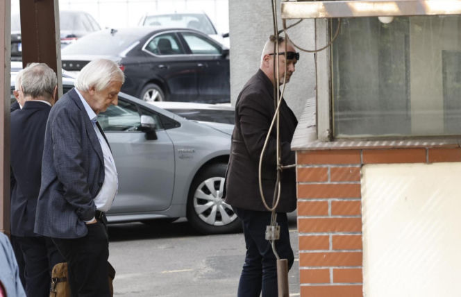 Kaczyński prosi o pieniądze