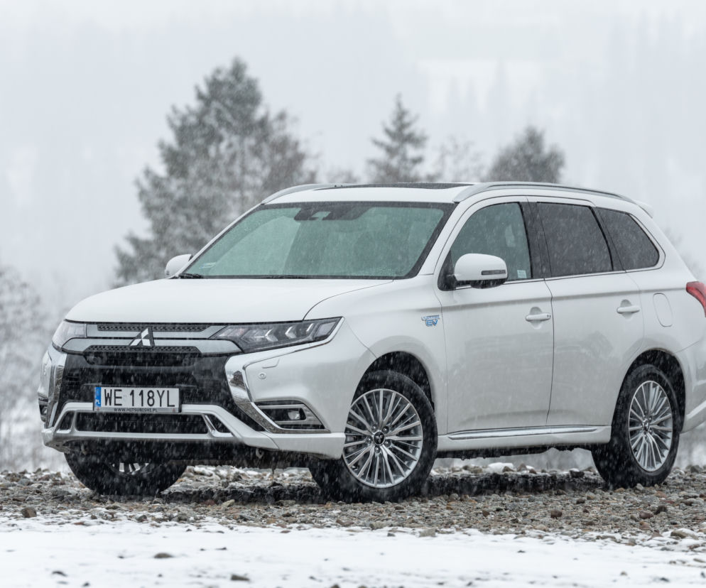 Mitsubishi Outlander PHEV 2020 