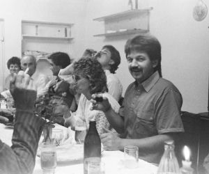  NIESAMOWITA historia! Zapomniana klisza sprzed kilkudziesięciu lat odkryła zdjęcia. Szukamy ich właściciela!