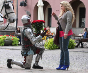 PRZYJACIÓŁKI odc. 12. Patrycja (Joanna Liszowska), Michał (Marcin Rogacewicz)