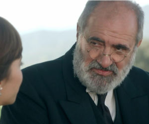 La promesa, odcinek 362: Pan Baeza ujawnia tajemniczą przeszłość hrabiego de Ayala