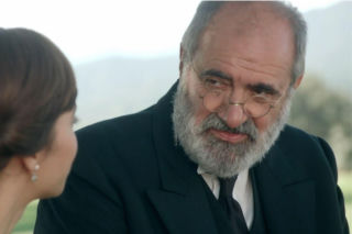 La promesa, odcinek 362: Pan Baeza ujawnia tajemniczą przeszłość hrabiego de Ayala