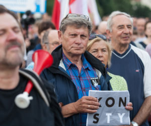 Wojna o sądy. Protesty w Polsce