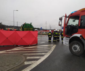 Śmiertelny wypadek cysterny z osobówką [ZDJĘCIA]