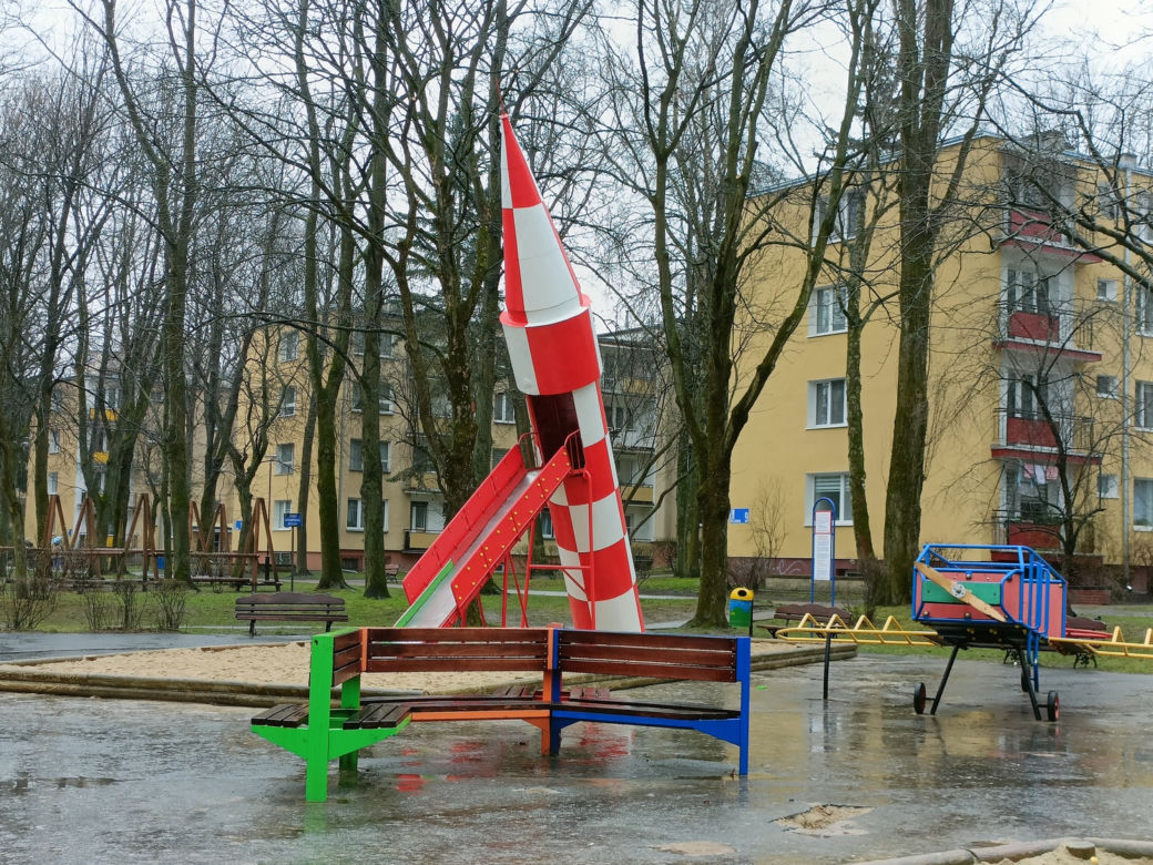 Rakieta na LSM zmieniła barwy