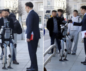 Minister finansów przybił piątkę z robotem! Edward Warchocki wdziera się na polityczne salony