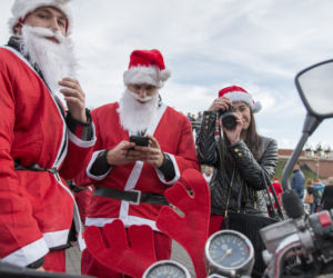 MotoMikołaje 2015 Lublin: Motocykliści z prezentami dla dzieci