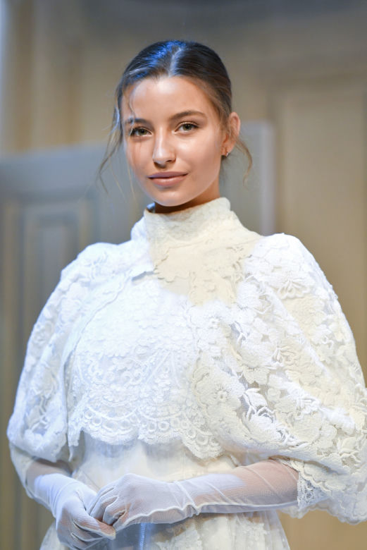 Julia Wieniawa jak kameleon. Tak się zmieniała