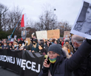 Ani jednej więcej. Protest w Warszawie sobota 6 listopada [ZDJĘCIA]