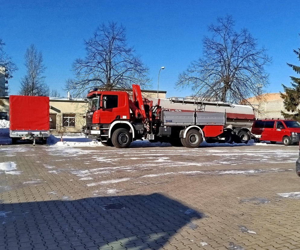 wóz strażacki zima