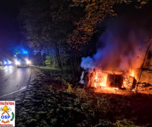 Pożar samochodu na trasie Złocieniec - Siecino.