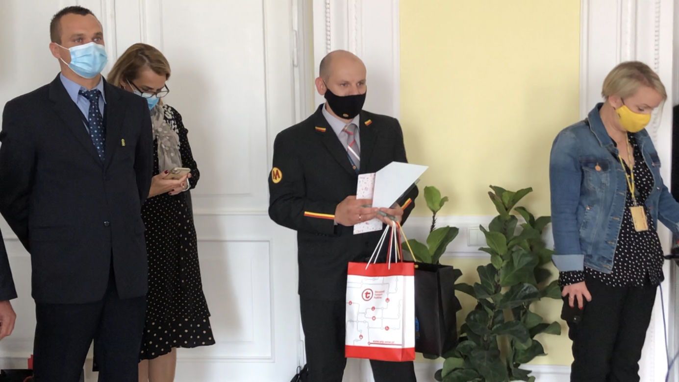 Oto warszawscy bohaterowie. Oni ratowali życie pasażerom