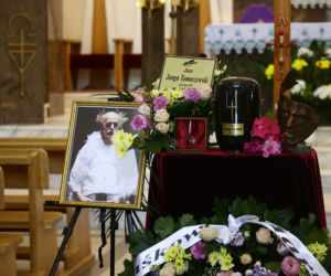 Warszawa pożegnała aktora, muzyka i wędkarza. Pogrzeb Jana Jangi Tomaszewskiego